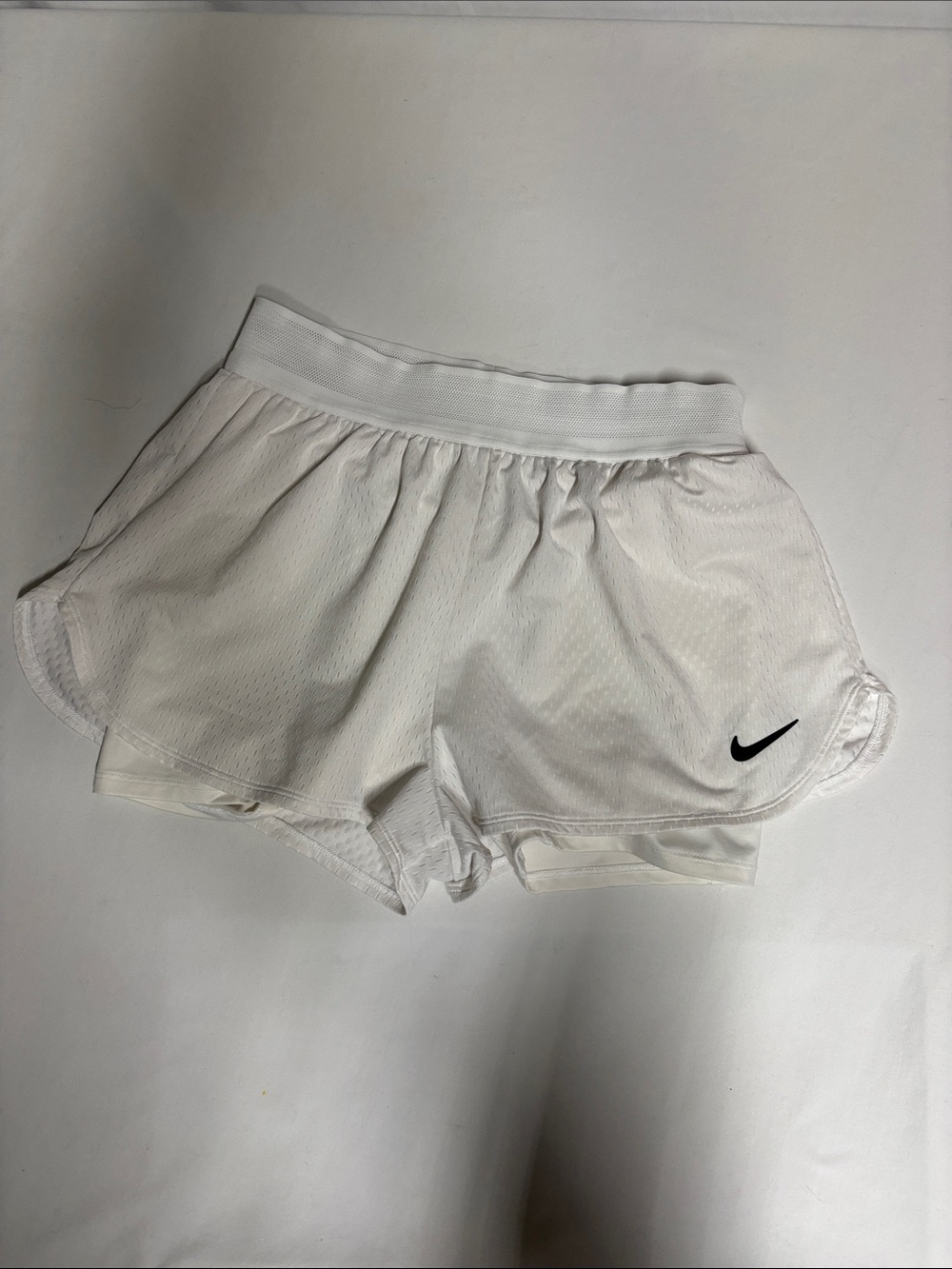 Nike Dri-FIT Women’s S White 2-in-1 Tennis Shorts Built In Liner Standard Fit